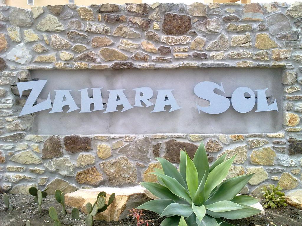סהרה דה לוס אטונס Zahara Sol Villas Y Apartamentos By Qhotels מראה חיצוני תמונה